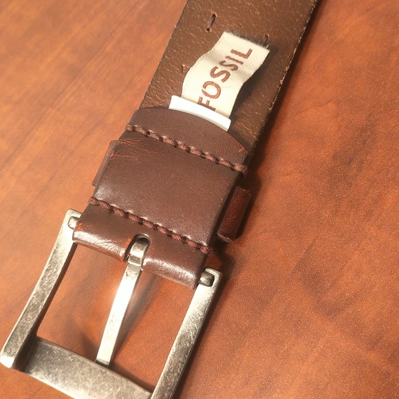 Fossil leather belt with steel buckle - Picture 4 of 6